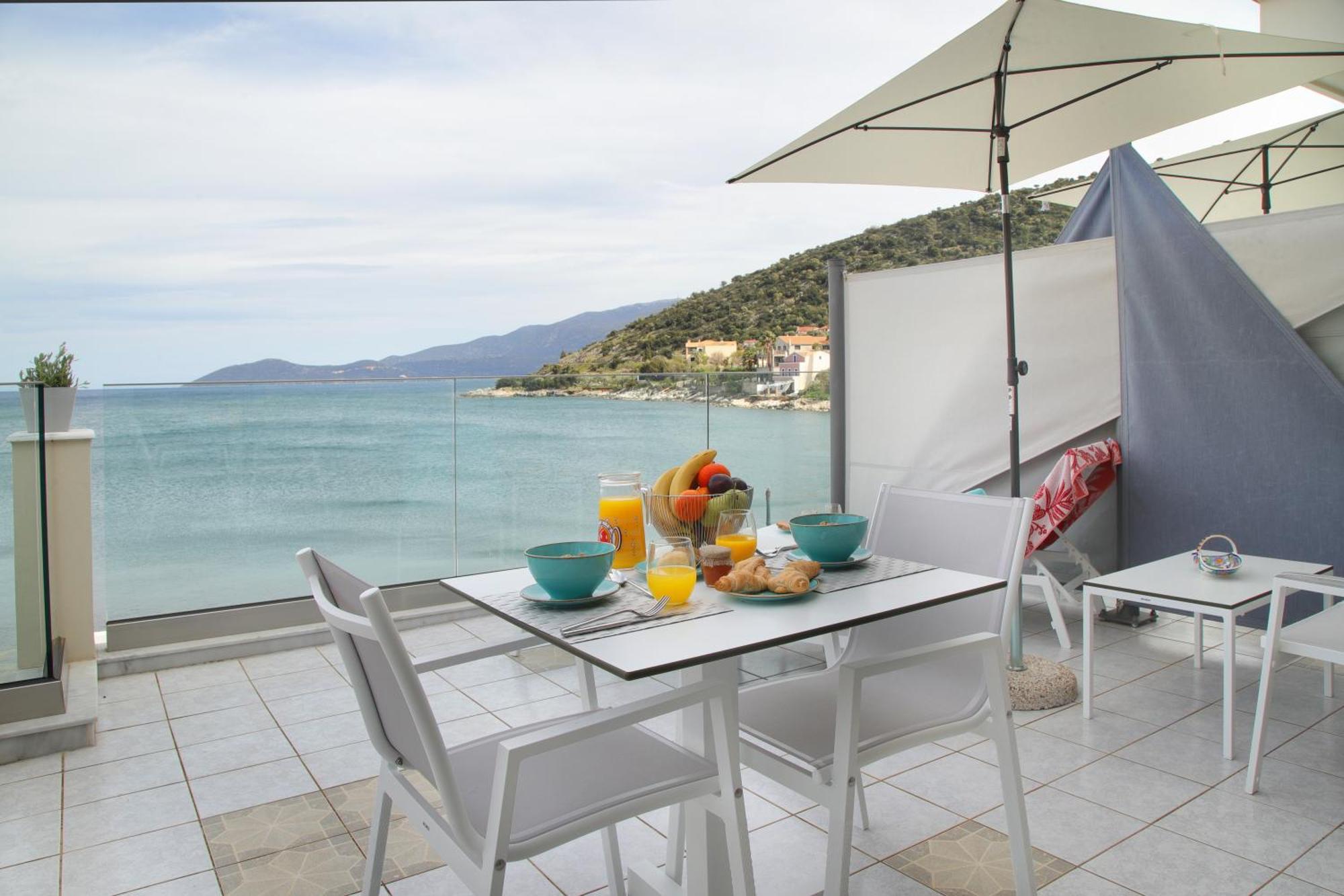 Sunrise Bay Apts Agia Efimia Quarto foto